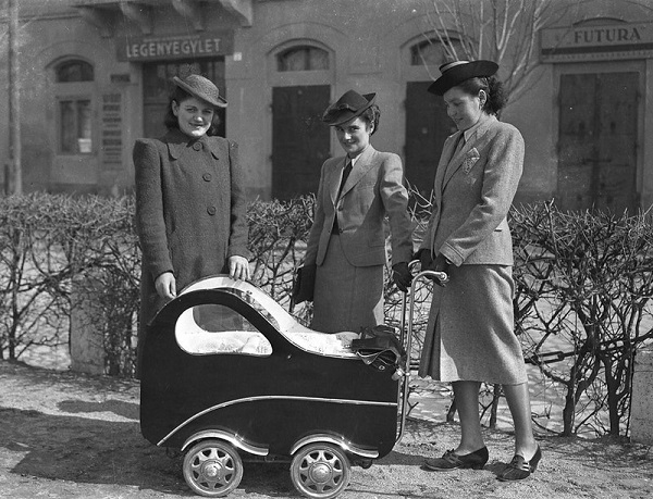 Детская коляска, Венгрия, 1939 г.