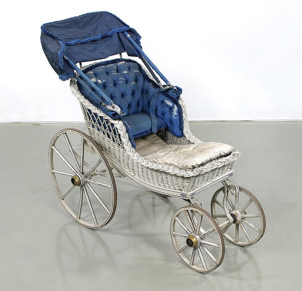 Дизайн детской коляски производился примерно с 1882 по 1919 год
