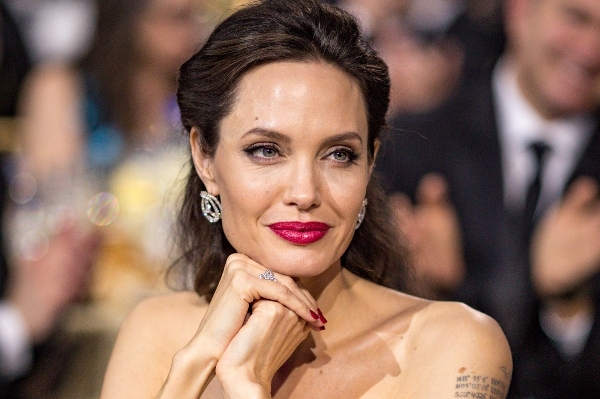 Анджелина Джоли - самая красивая знаменитая мама