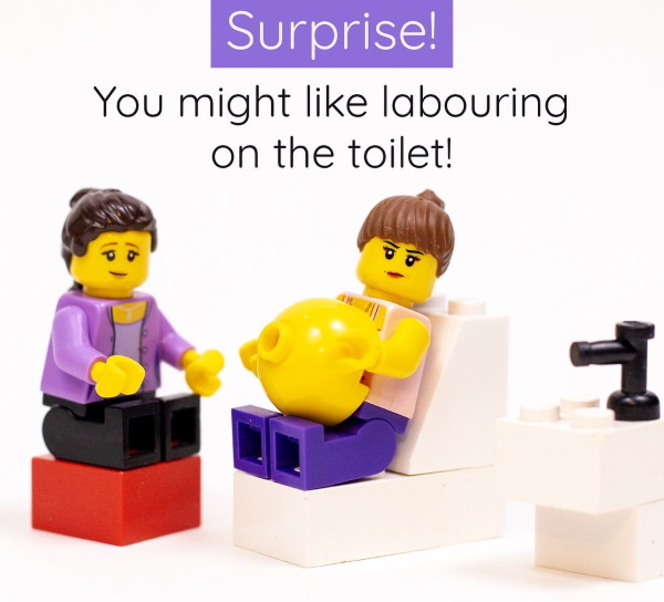 Акушерка рассказывает о беременности с помощью Лего