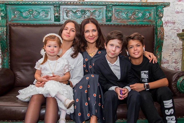 знаменитости с детьми, рожденными от разных мужчин: Екатерина Климова